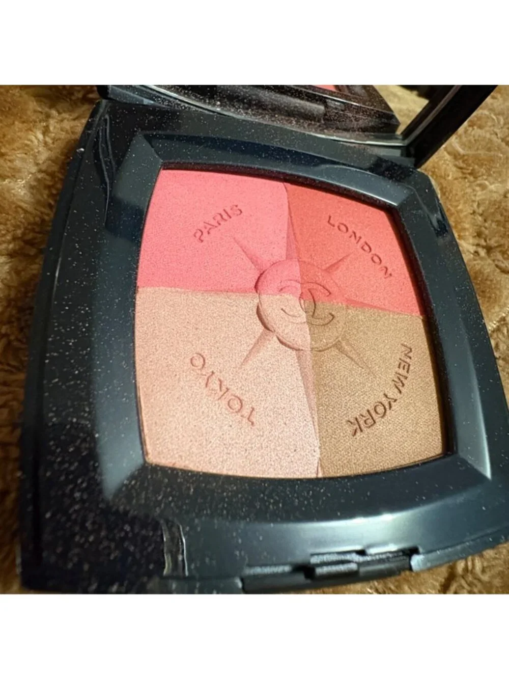 Chanel Voyage De Chanel Travel Face Palette Blush & Illuminating Powders 0.38 oz - Picture 7 of 9